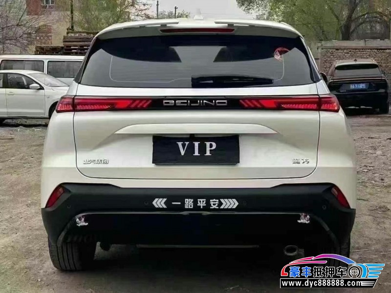 24年北汽制造魔方轿车抵押车出售