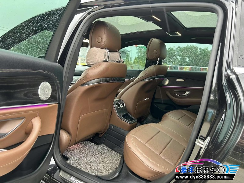 21年奔驰E轿车抵押车出售