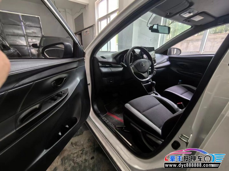 21年丰田YARiS L 致炫轿车抵押车出售