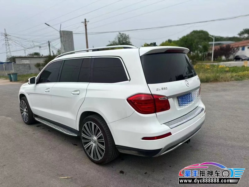 14年奔驰GL轿车抵押车出售