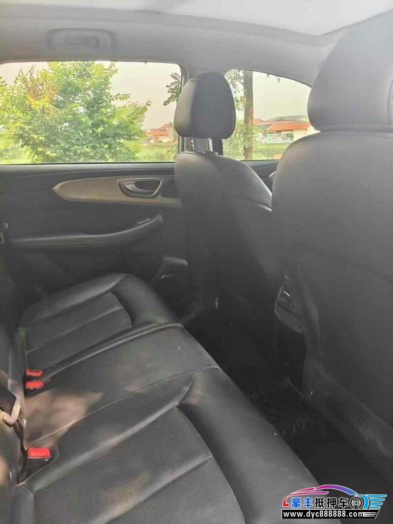 22年荣威RX5SUV抵押车出售