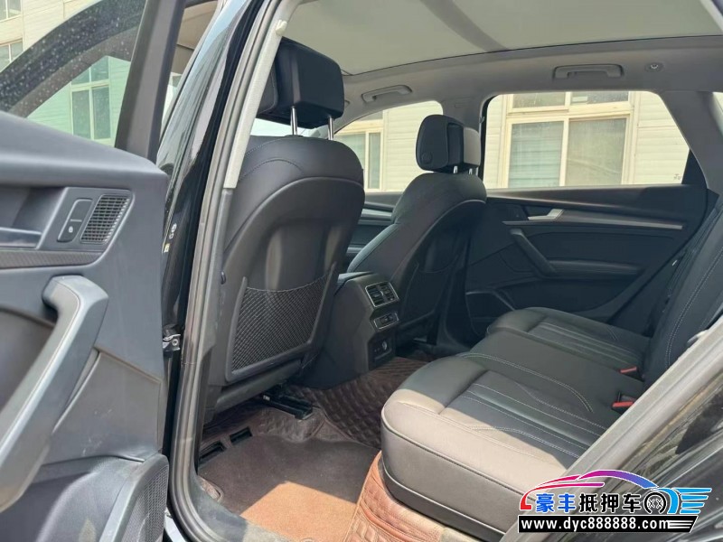 23年奥迪Q5轿车抵押车出售