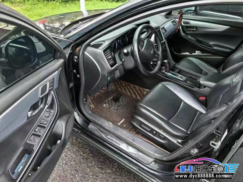 15年本田思铂睿轿车抵押车出售