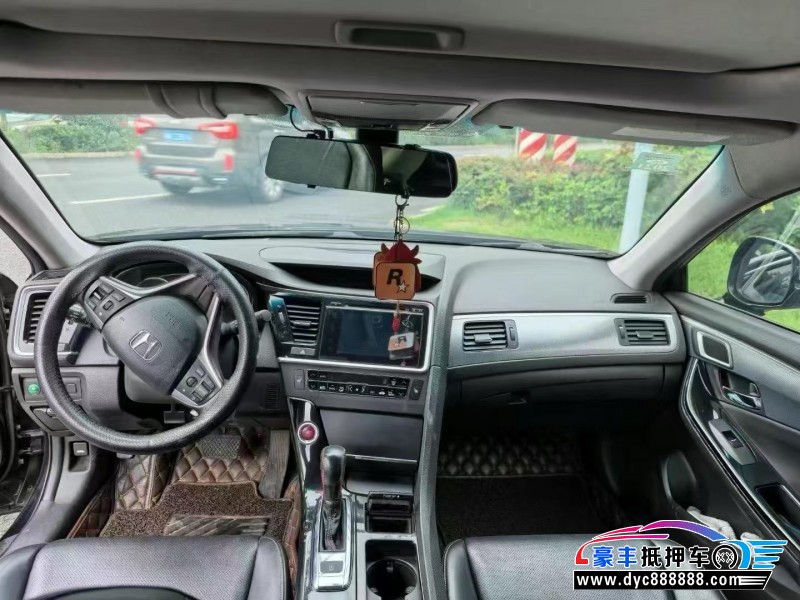 15年本田思铂睿轿车抵押车出售