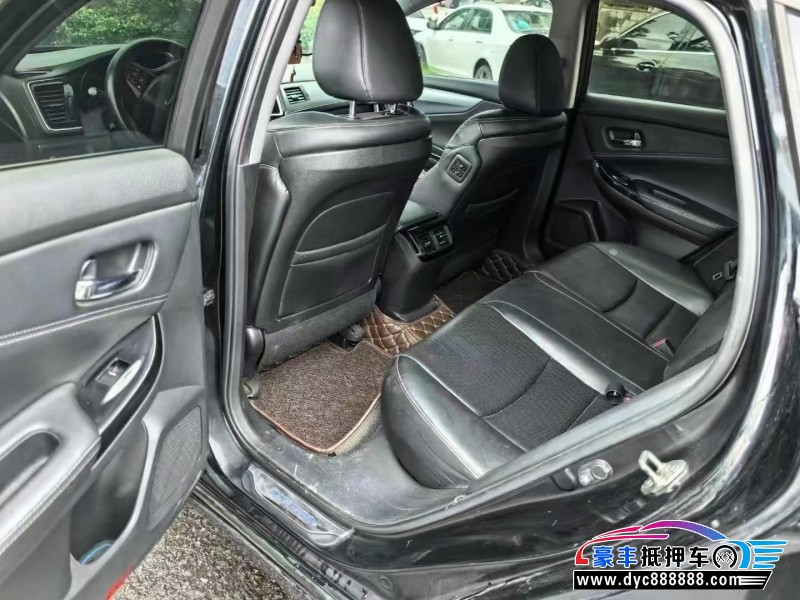 15年本田思铂睿轿车抵押车出售