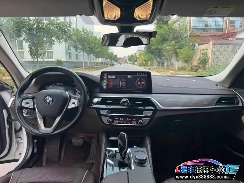 20年宝马5系轿车抵押车出售