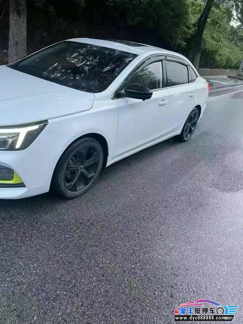 21年荣威i6轿车抵押车出售