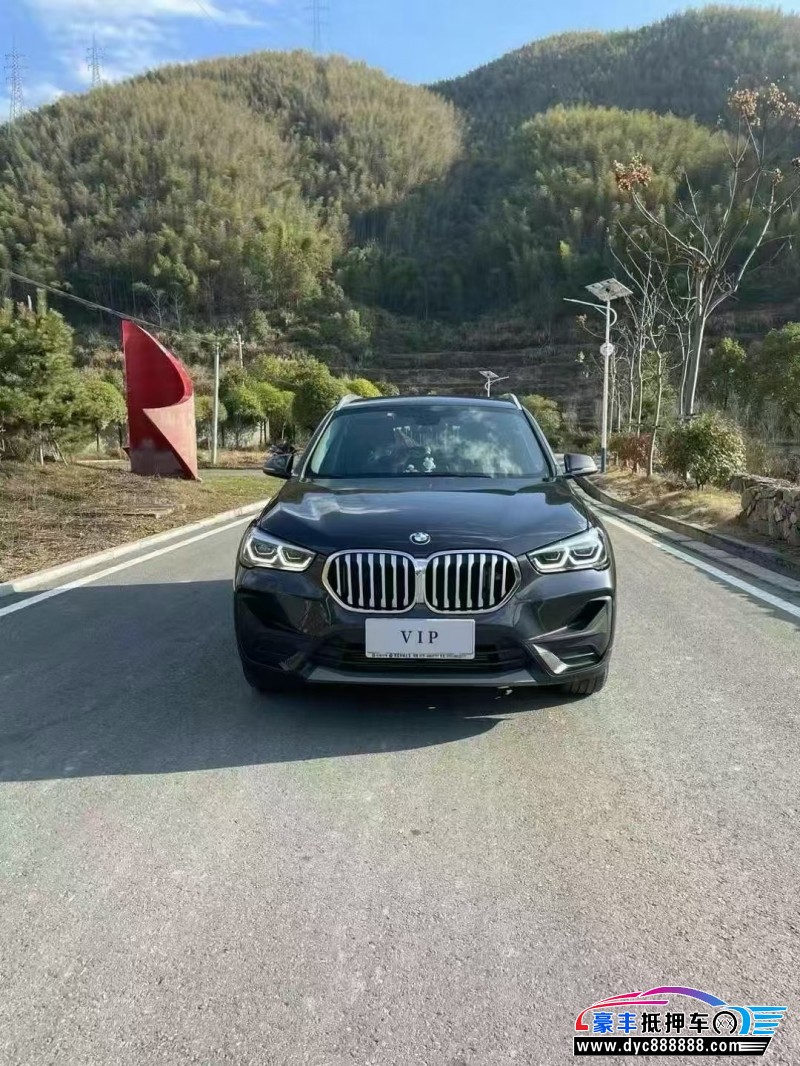 22年宝马X1SUV抵押车出售