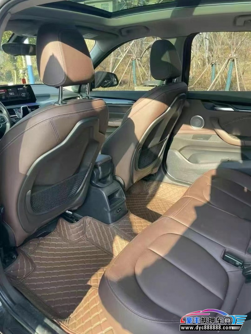 22年宝马X1SUV抵押车出售