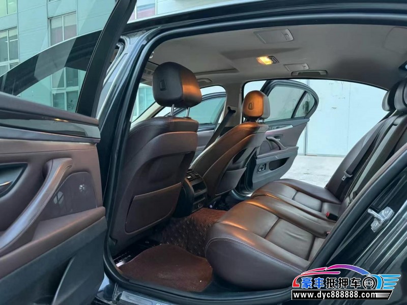 17年宝马5系轿车抵押车出售