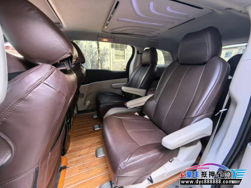 23年别克GL8轿车抵押车出售