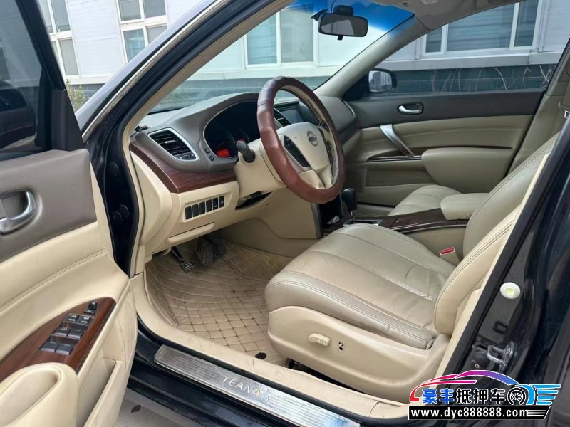 09年日产天籁轿车抵押车出售