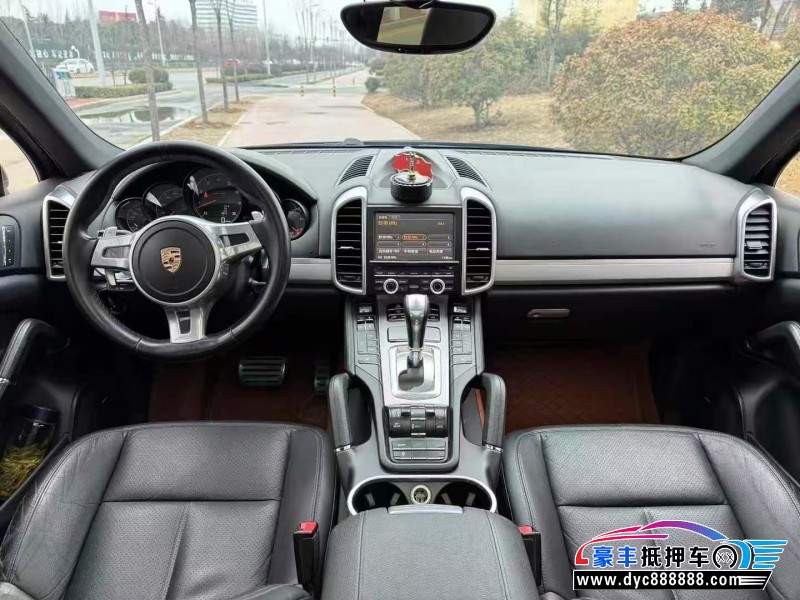 13年保时捷卡宴轿车抵押车出售