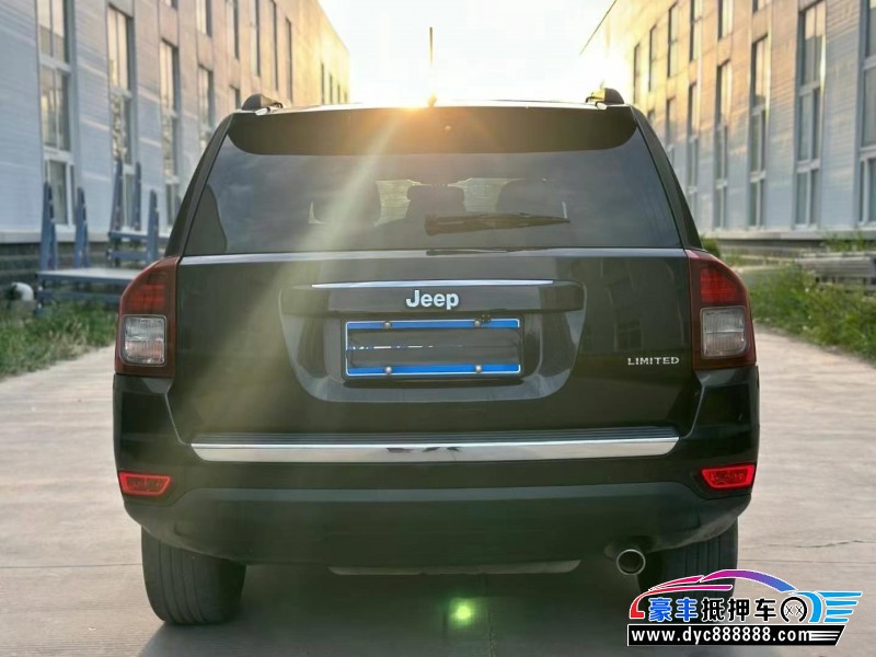 16年Jeep指南者轿车抵押车出售