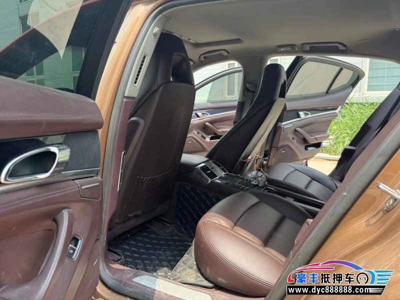 12年保时捷帕纳梅拉轿车抵押车出售