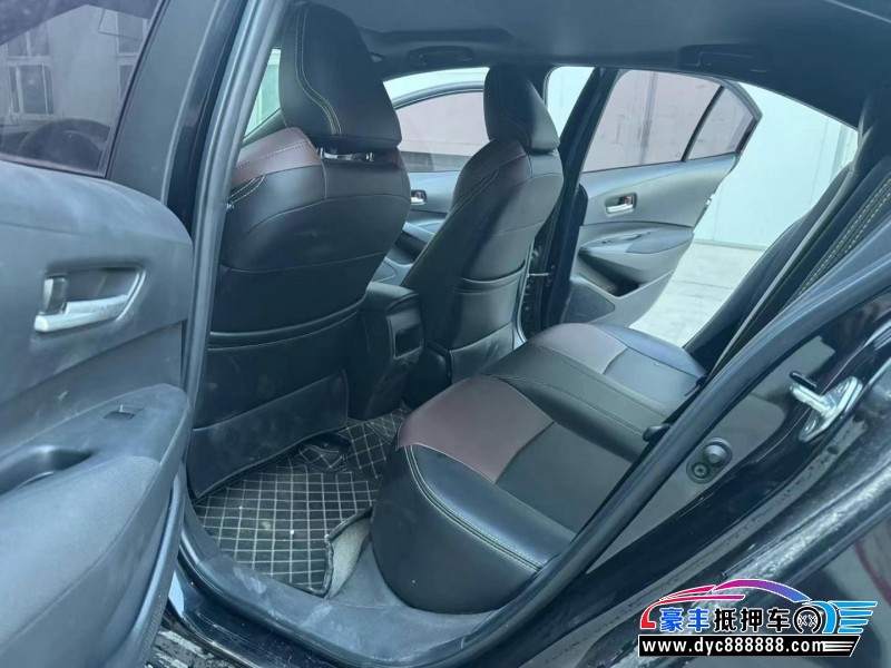 20年丰田雷凌轿车抵押车出售