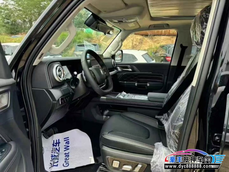 25年WEY坦克300轿车抵押车出售