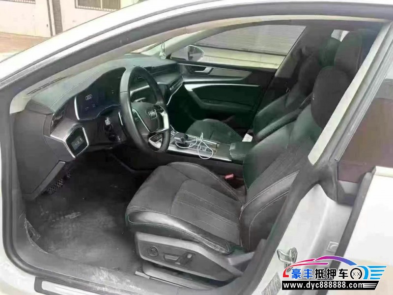 23年奥迪A7轿车抵押车出售