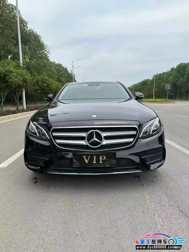 17年奔驰E轿车抵押车出售