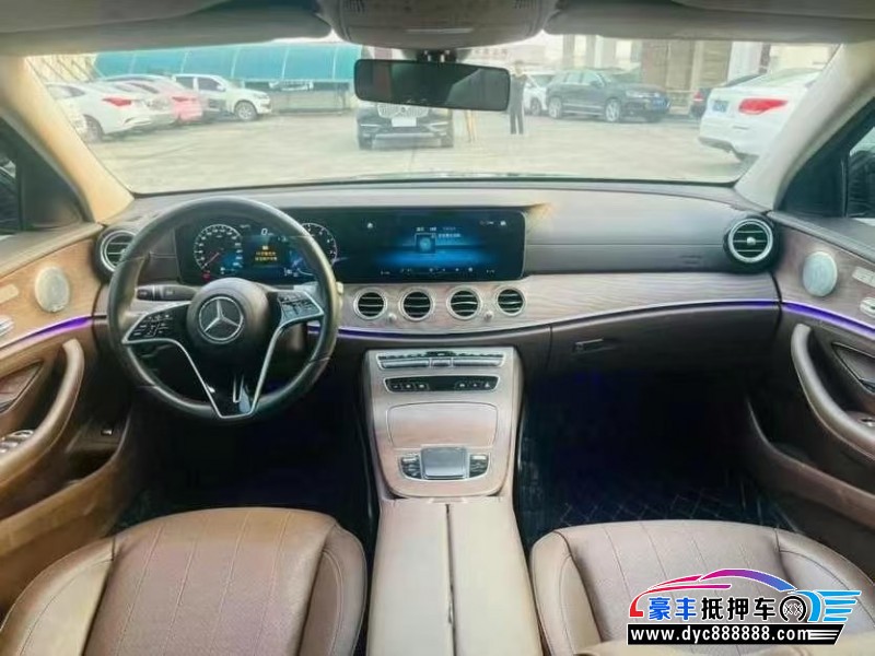 20年奔驰E轿车抵押车出售