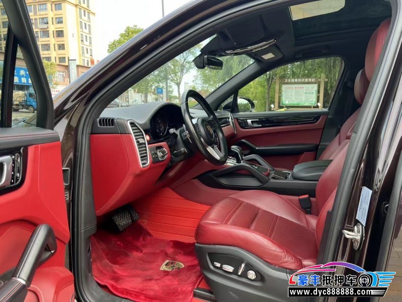 21年保时捷卡宴轿车抵押车出售