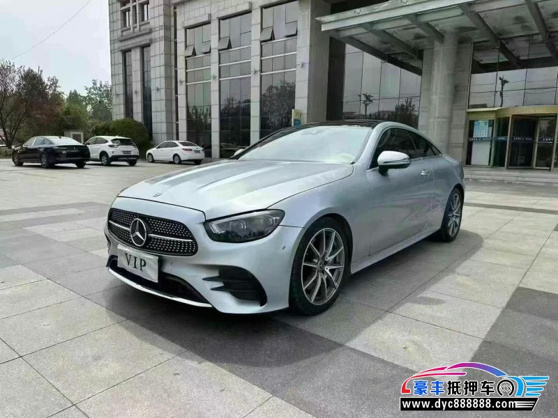 22年奔驰E轿车抵押车出售