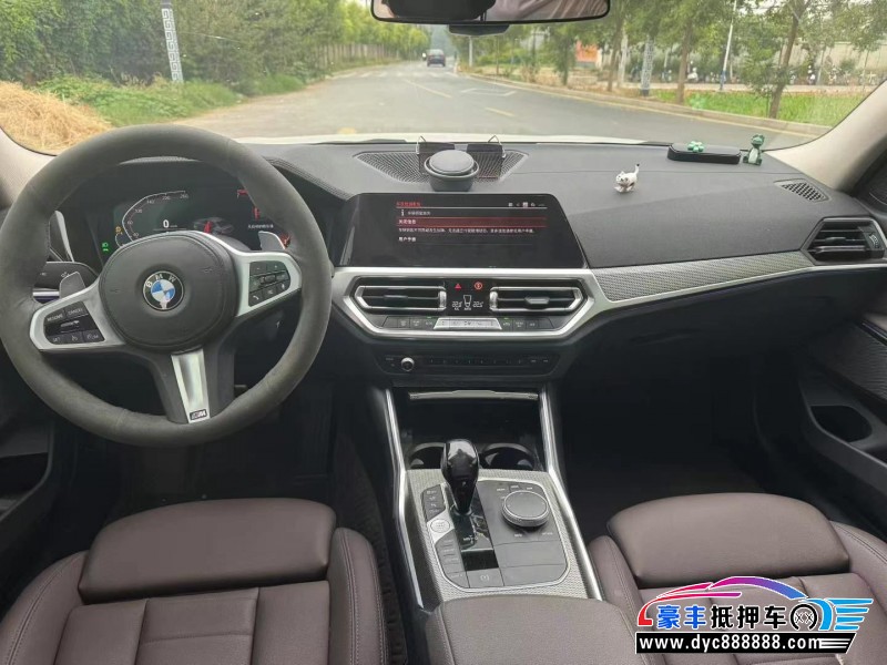 21年宝马3系轿车抵押车出售