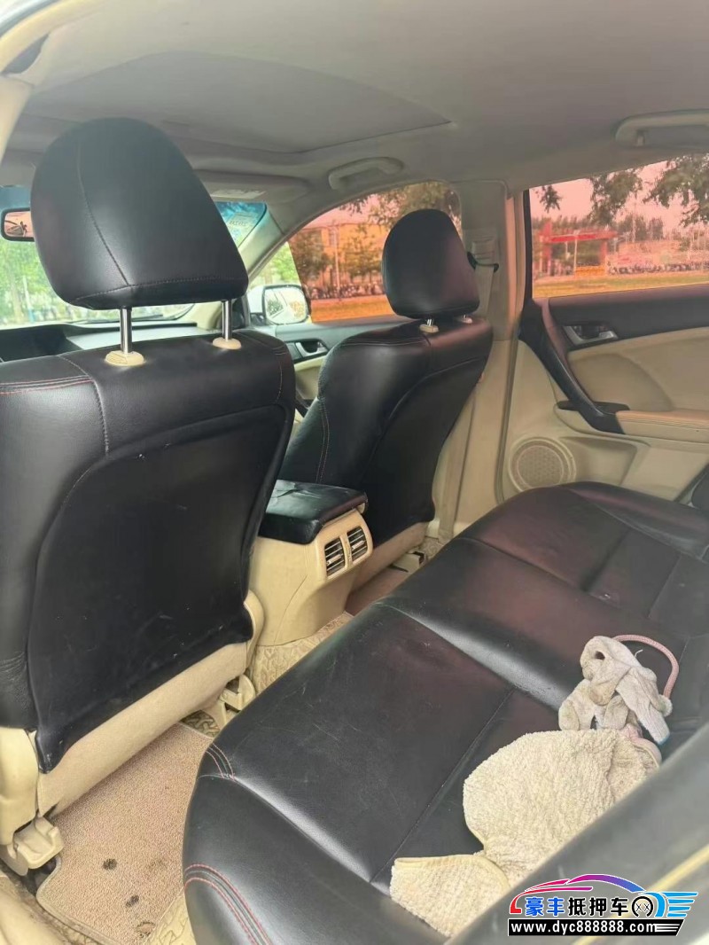 10年本田思铂睿轿车抵押车出售