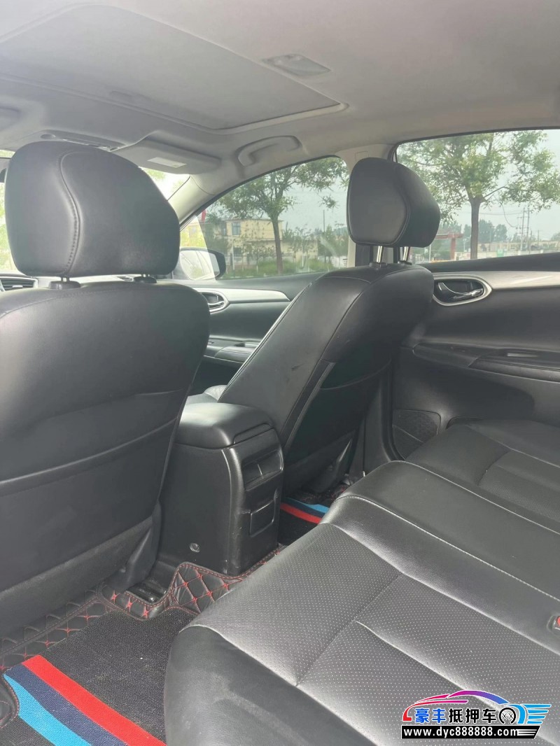 15年日产轩逸轿车抵押车出售