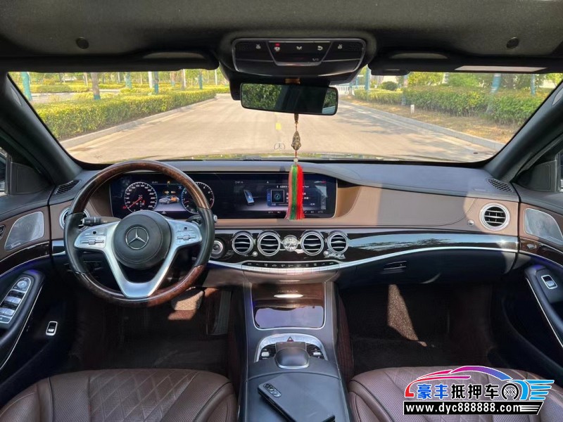 20年奔驰迈巴赫S级轿车抵押车出售