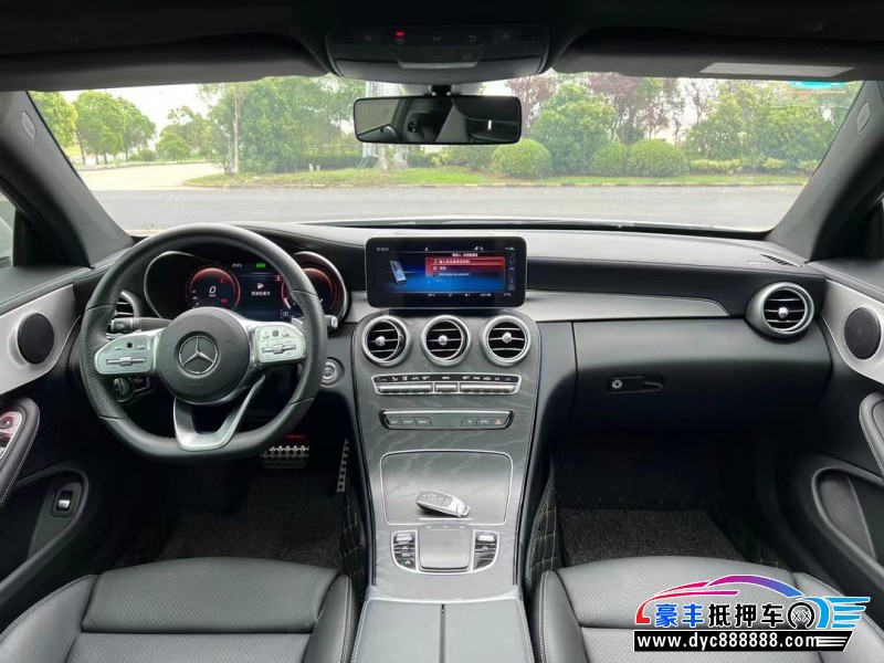 19年奔驰C轿车抵押车出售