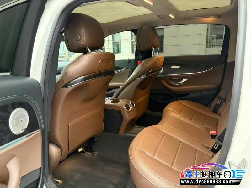 18年奔驰E轿车抵押车出售