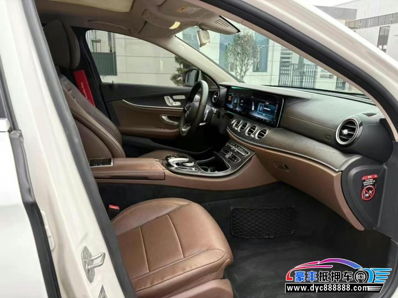 18年奔驰E轿车抵押车出售