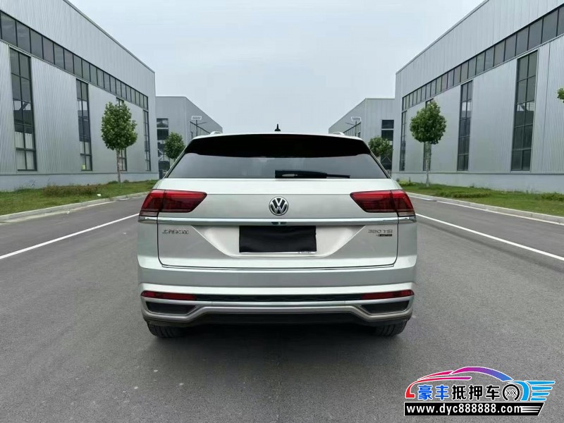 20年大众途昂轿车抵押车出售