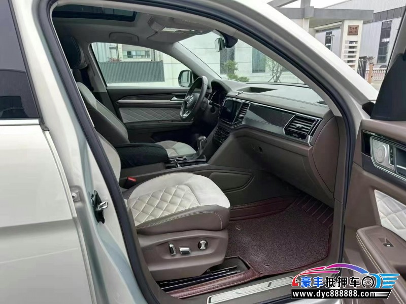 20年大众途昂轿车抵押车出售