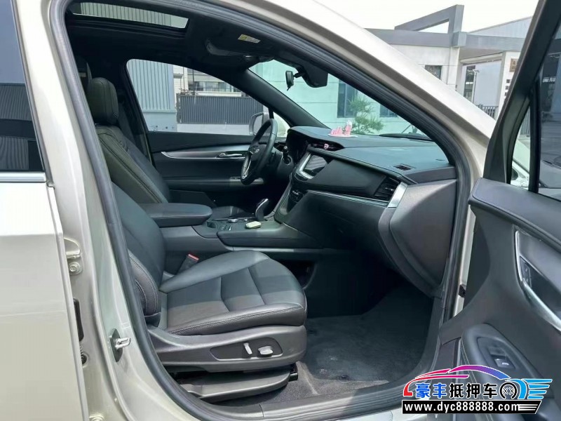 22年凯迪拉克xt6轿车抵押车出售