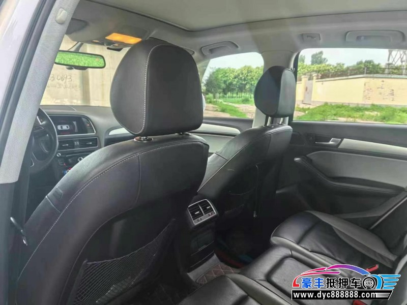 18年奥迪Q5轿车抵押车出售