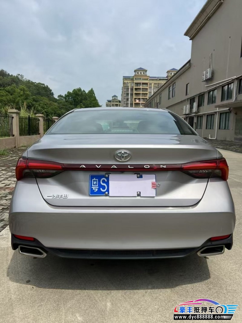 21年丰田亚洲龙轿车抵押车出售