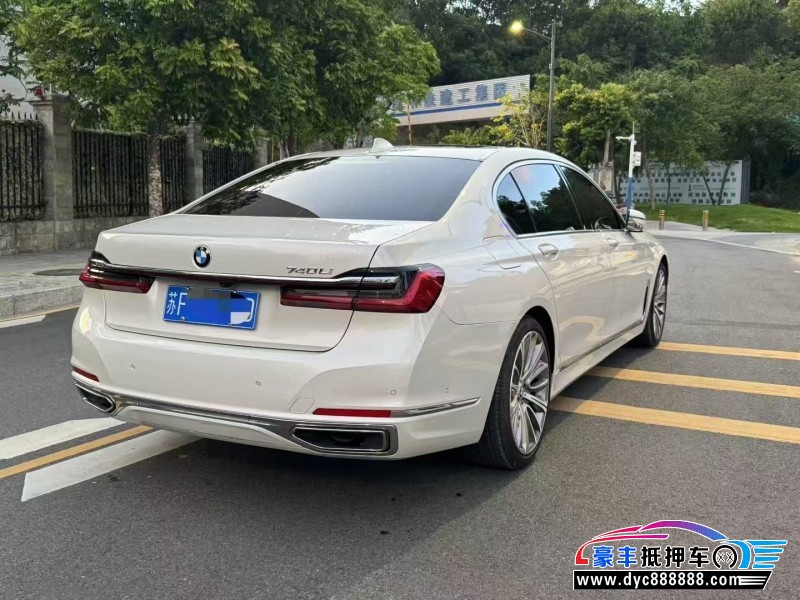 20年宝马7系轿车抵押车出售