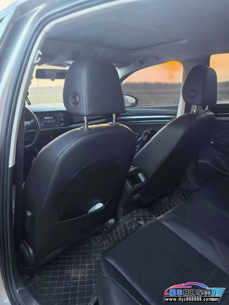 19年大众宝来轿车抵押车出售