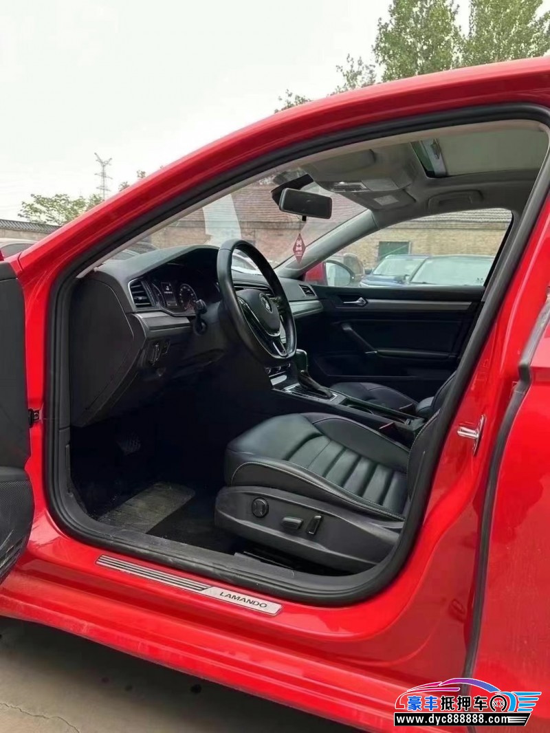 20年大众凌渡轿车抵押车出售