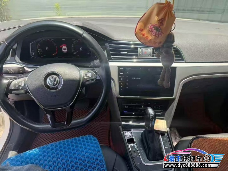 22年大众凌渡轿车抵押车出售