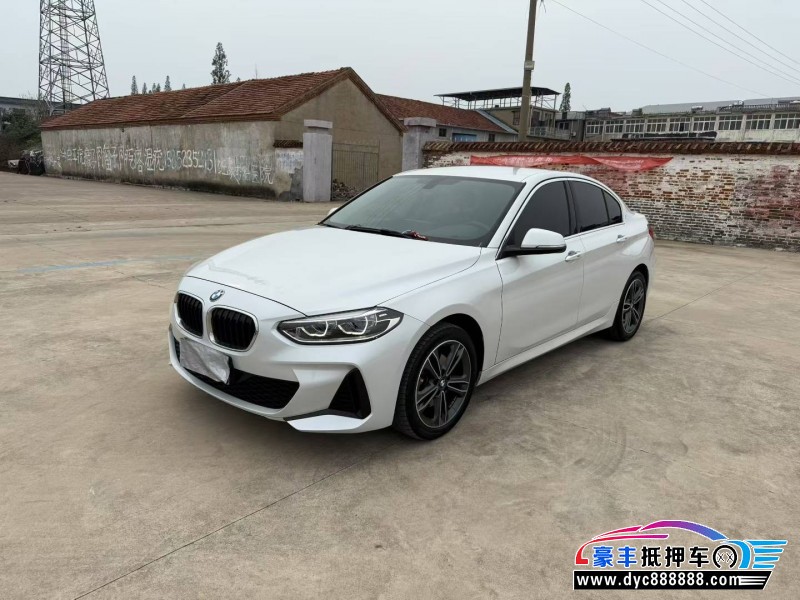 21年宝马1系轿车抵押车出售