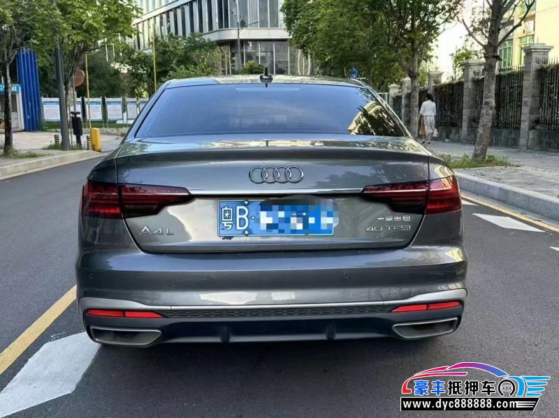 23年奥迪A4L轿车抵押车出售