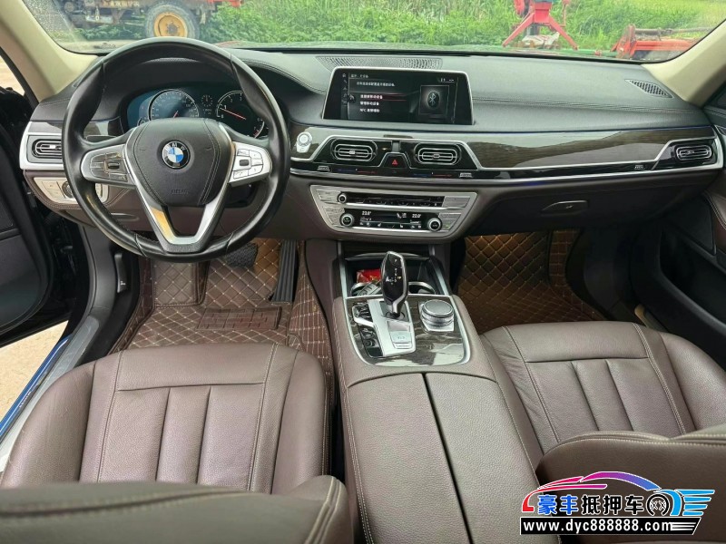 17年宝马7系轿车抵押车出售