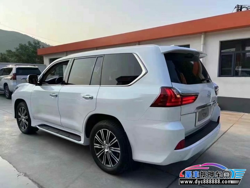 17年雷克萨斯LX轿车抵押车出售