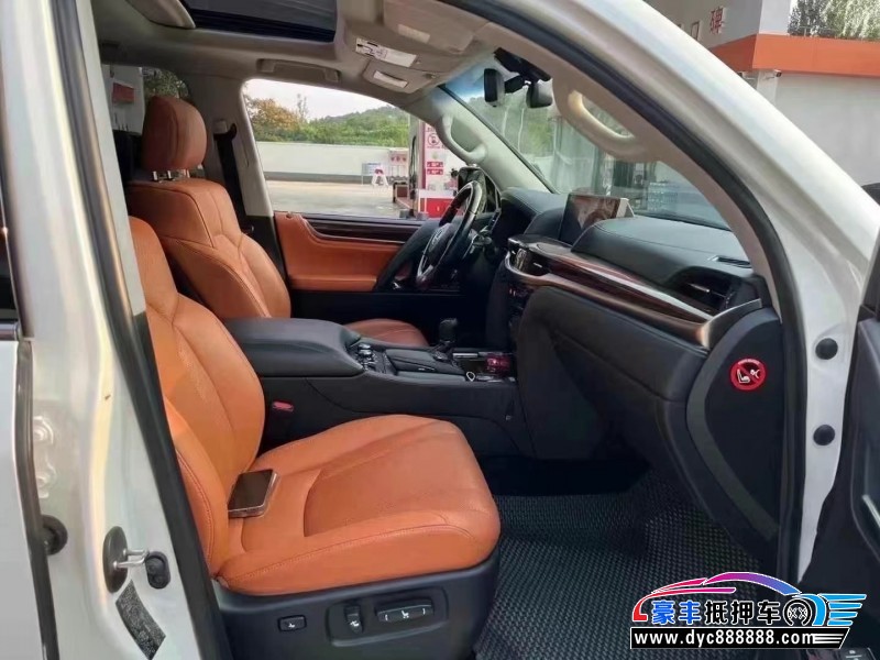 17年雷克萨斯LX轿车抵押车出售