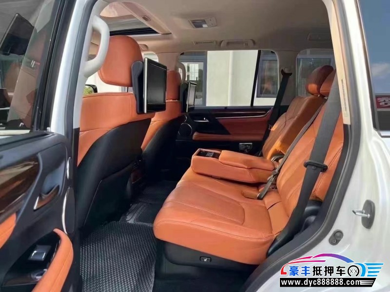 17年雷克萨斯LX轿车抵押车出售