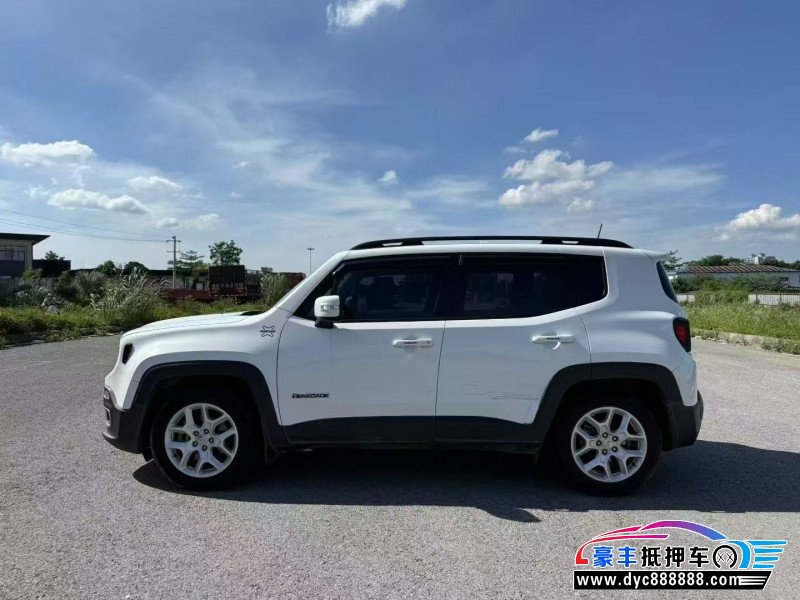 19年Jeep自由侠轿车抵押车出售