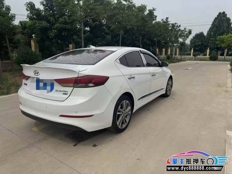 16年现代领动轿车抵押车出售